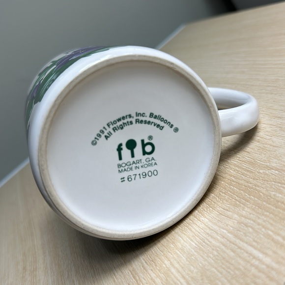 Vintage Jane Bowen Coffee Mug Violet Flowers 1991, Violet inside - Picture 3 of 4